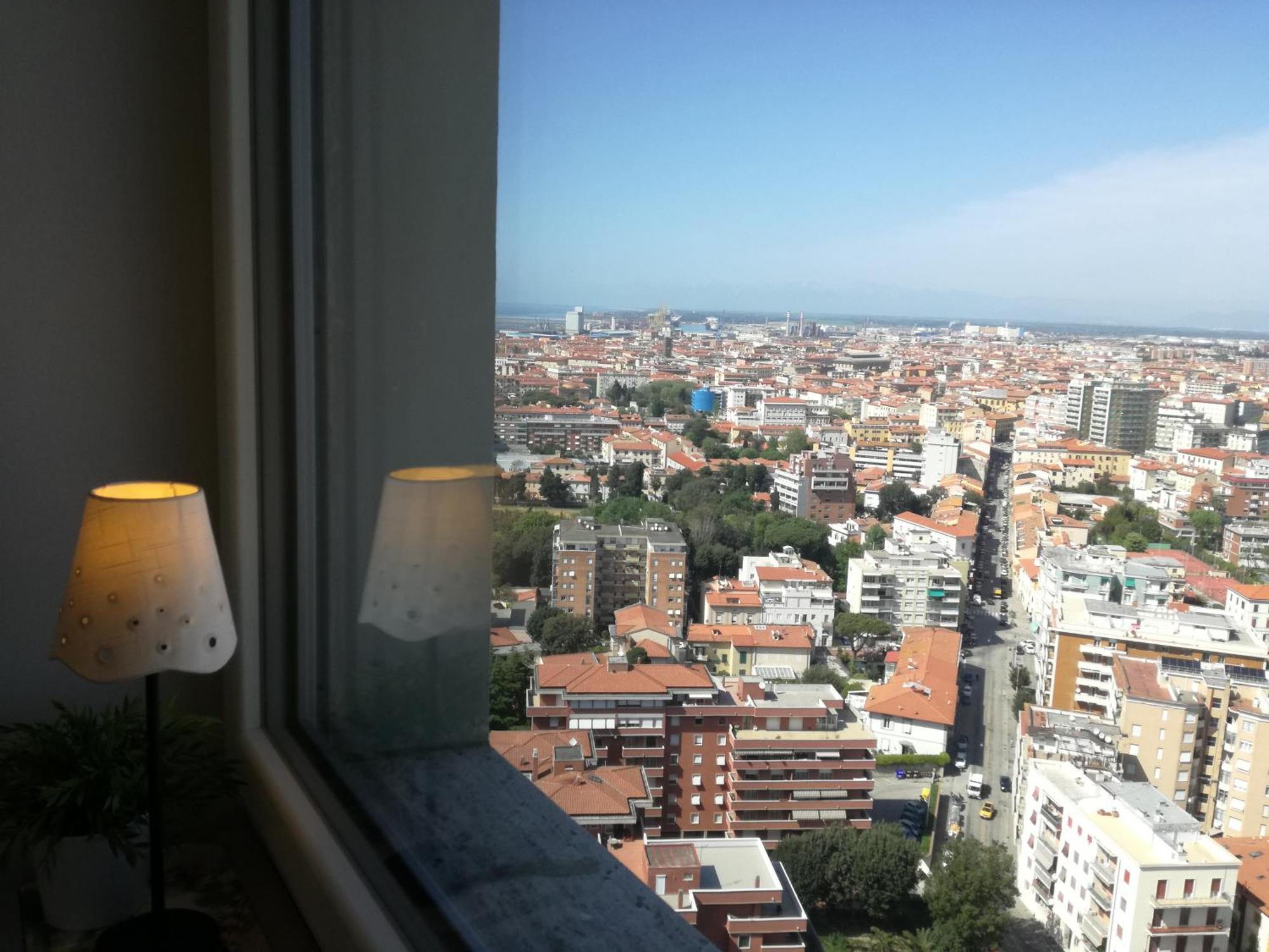 Il Grattacielo B&B Livorno Exteriör bild